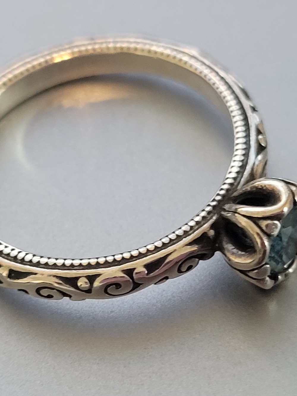 James Avery 925 Sterling Silver Birthstone Ring  Lab Cherished Blue Topaz Sz8 - Picture 2 of 6